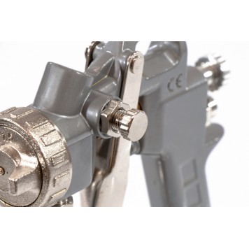 57317 | Краскораспылитель пневматический с нижним бачком V 0,75 л, сопло D 1.2, 1.5 и 1.8 мм, MATRIX-6